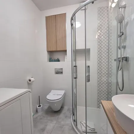 Апартаменты Visit Baltic - Kwartal Rozy Wiatrow Tola Z Parkingiem *