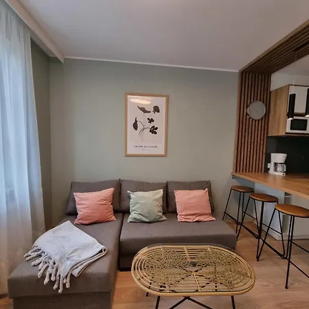 아파트 Visit Baltic - Kwartal Rozy Wiatrow Tola Z Parkingiem 슈비노우이스쳬