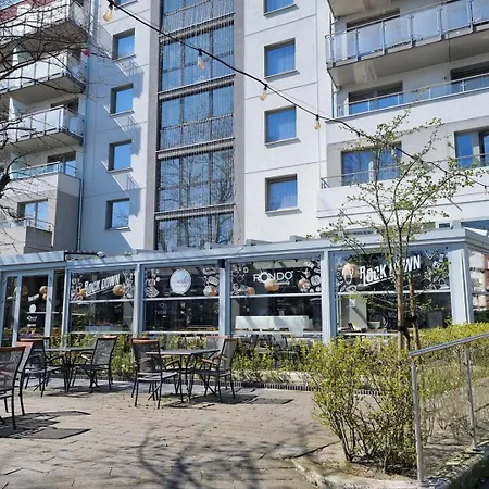 아파트 Visit Baltic - Kwartal Rozy Wiatrow Tola Z Parkingiem 슈비노우이스쳬